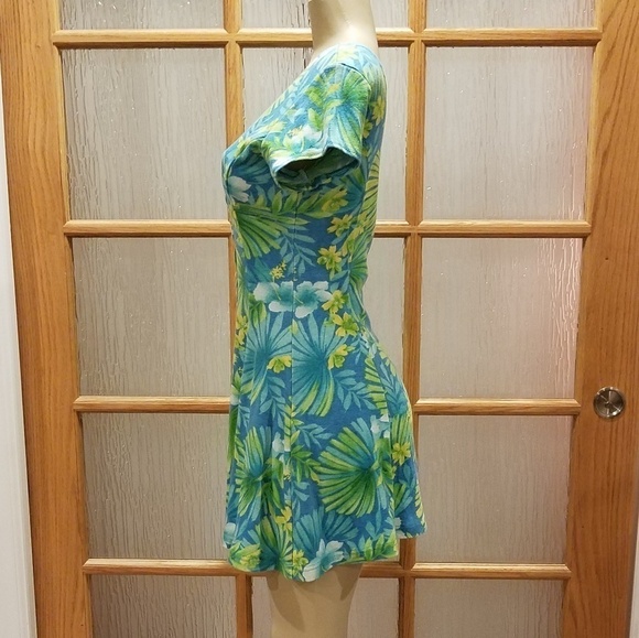 Copy - L Designs Soft Floral Dress - Picture 2 of 7